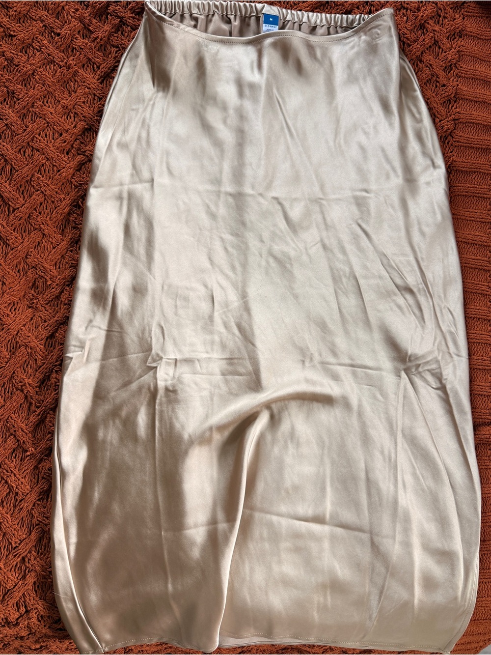 Old Navy Satin Midi Slip Skirt in Cream